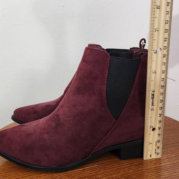 Seven7 Oxblood Manhattan Micro Suede Boot Size 6 NWT Ankle Bootie - Picture 8 of 11